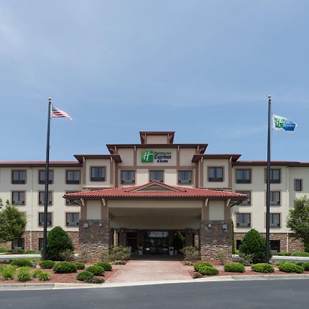 Holiday Inn Express & Suites Lexington North West-The Vineyard, An Ihg Hotel Exterior photo